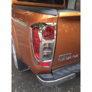 Bộ 2 Ốp viền đèn hậu mạ crom sáng bóng xe Nissan Navara form 2015 đến 2021