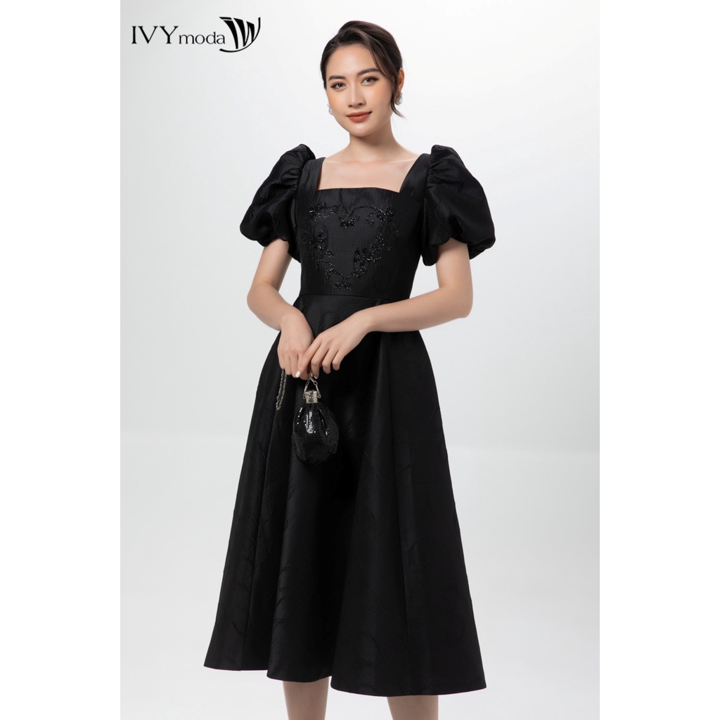 Đầm dạ hội thêu trái tim IVY moda MS 45S2648