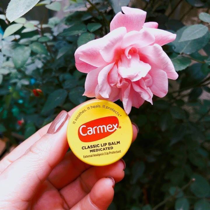 SON DƯỠNG CARMEX