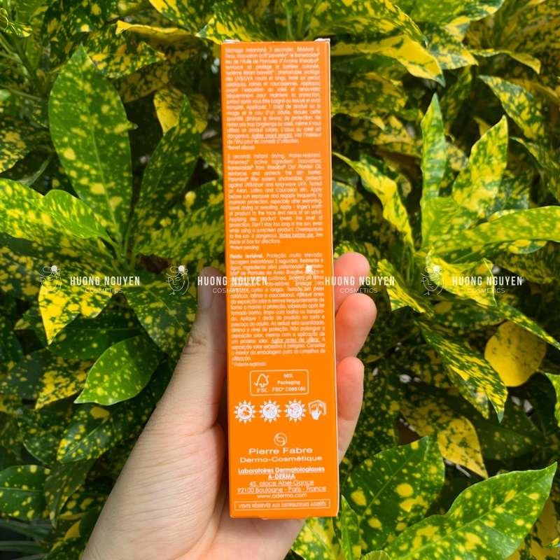 Kem Chống Nắng A-Derma Protect Fluide Invisible SPF50+ 40ml