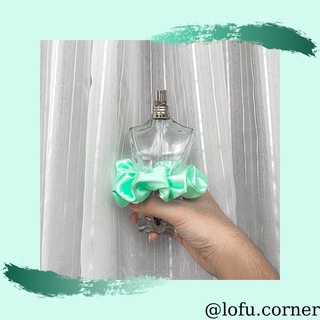 Cột tóc vải scrunchy phi bóng màu xanh mint trơn dành cho nữ - B2