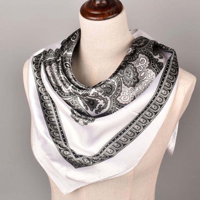 Khăn Bandana Size Lớn 90x90cm - Bandana Paisley Bản Lớn