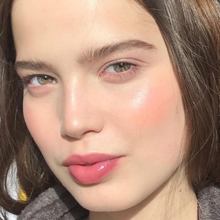 ☁️Má hồng Glossier Cloud Paint ☁️