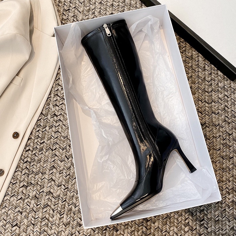 Boot da bóng mũi nhọn mũi bạc