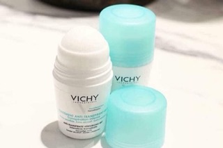 Lăn khử mùi Vichy