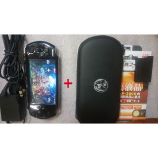 PSP 3000 Combo hấp dẫn ( hack full chép game full thẻ)