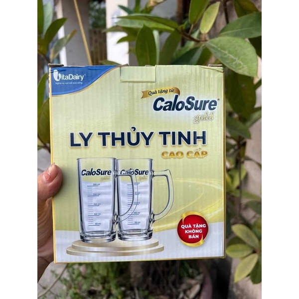 Cốc thuỷ tinh chia vạch có tay cầm -quà tặng sữa Ensure