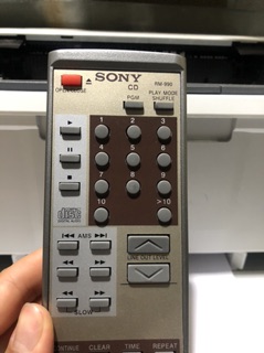Điều khiển CD SONY 990