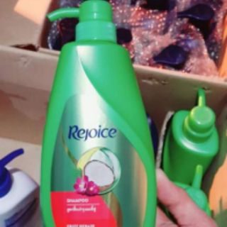 Dầu gội Rejoice Thái 600ml