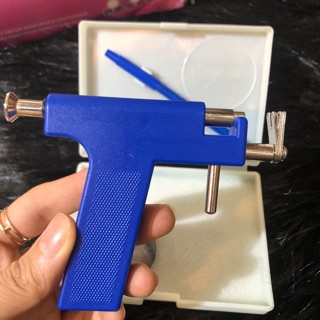 Súng bấm lỗ tai chuyên nghiệp không gỉ( không kèm đạn)