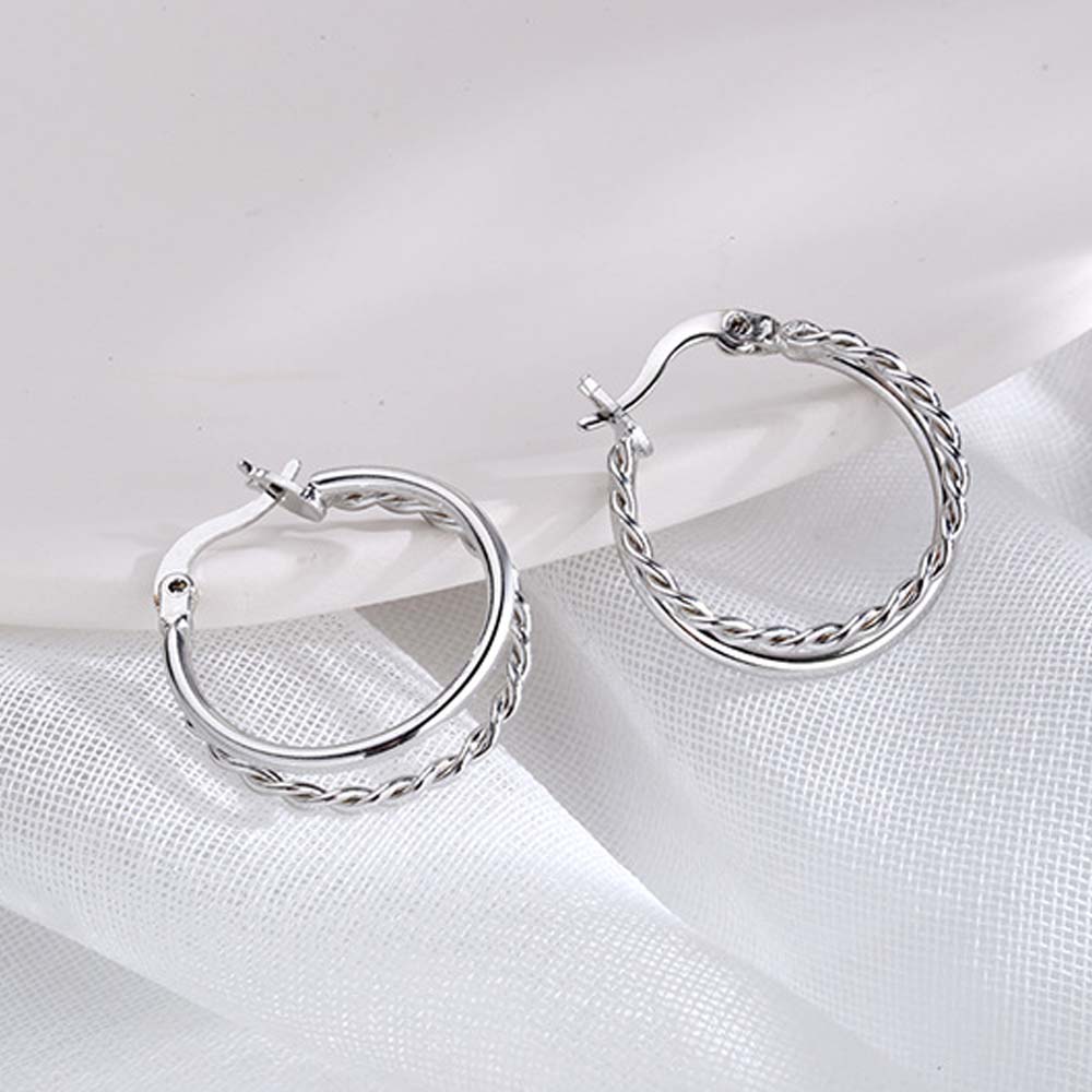 Khuyên Tai Nữ Trang Tạo Hình Độc Đáo