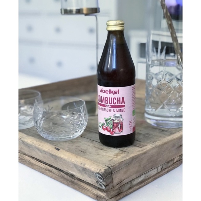 Trà Kombucha vị cherry hữu cơ Voelkel 330ml