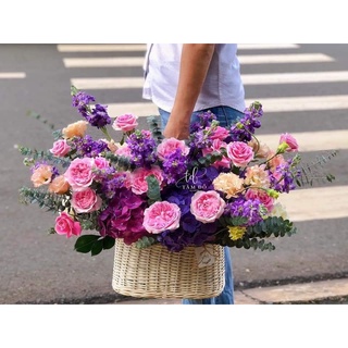 GIỎ MÂY CẮM HOA