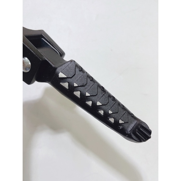 Gác chân nhôm lắp Exciter 150, Winner V1 gác chân sau Ex150 kiểu Mãlai