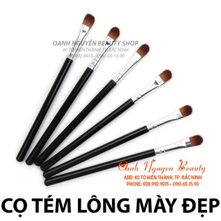 Cọ tém lông mày che khuyết điểm đầu tròn