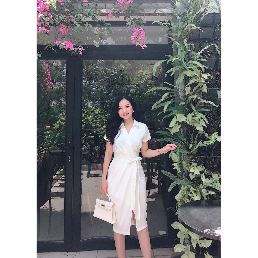 Đầm Sơ Mi Nhún Eo Chất Kate Lụa Free Size 2 Màu Trắng Đen ☘️