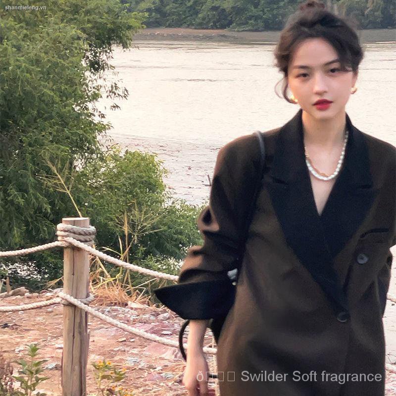 Áo khoác dáng rộng màu sắc cổ bẻ phong cách Hong Kong cổ điển thời trang mùa thu cho nữ
 za4B | BigBuy360 - bigbuy360.vn