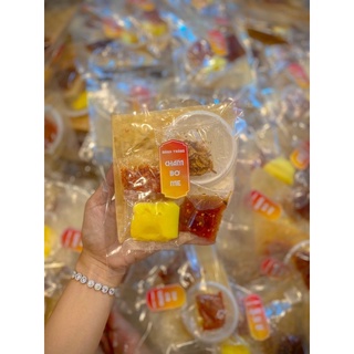 Bánh tráng chấm me bơ