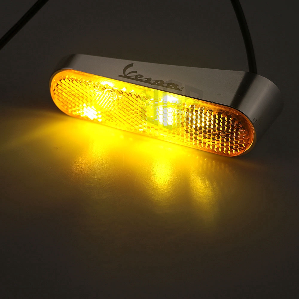 Đèn xi nhan chống thấm nước thay thế cho xe máy Vespa Grs300 Stermavera150 tiện dụng