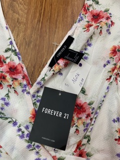 Áo Croptop F21(0699)