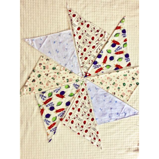 Yếm tam giác cotton cúc bấm