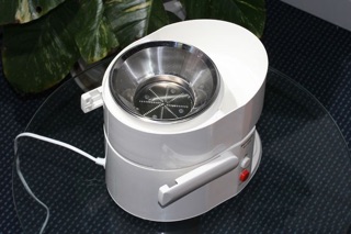 Máy ép hoa quả Panasonic MJ-68MWRA