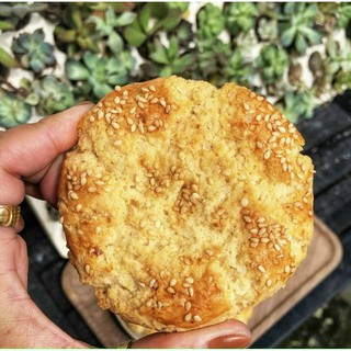 Bánh Hạnh Nhân Mè Rang