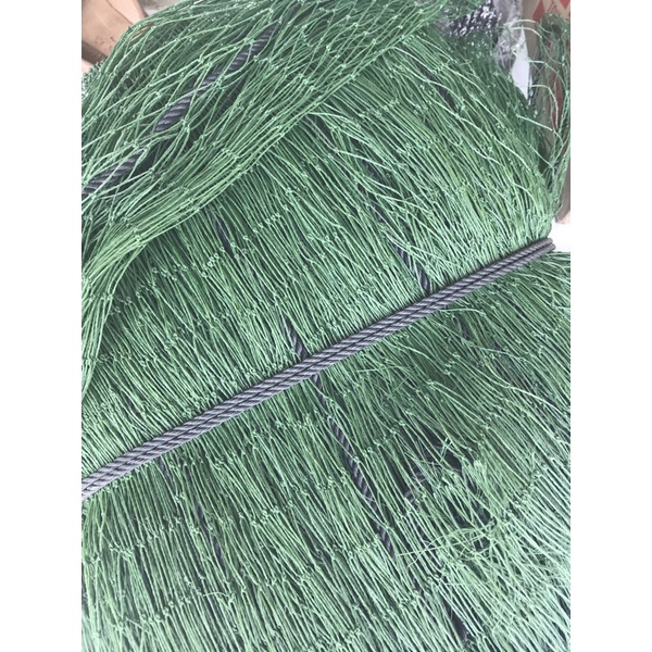 Lưới rào gà luồn, làm giàn cây,2 đầu lưới có dây thừng luồn