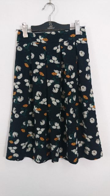 Chân váy hoa xếp ly dáng dài | BigBuy360 - bigbuy360.vn