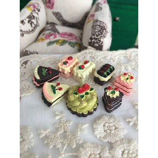 Set bánh gato 8 bánh cho búp bê Barbie