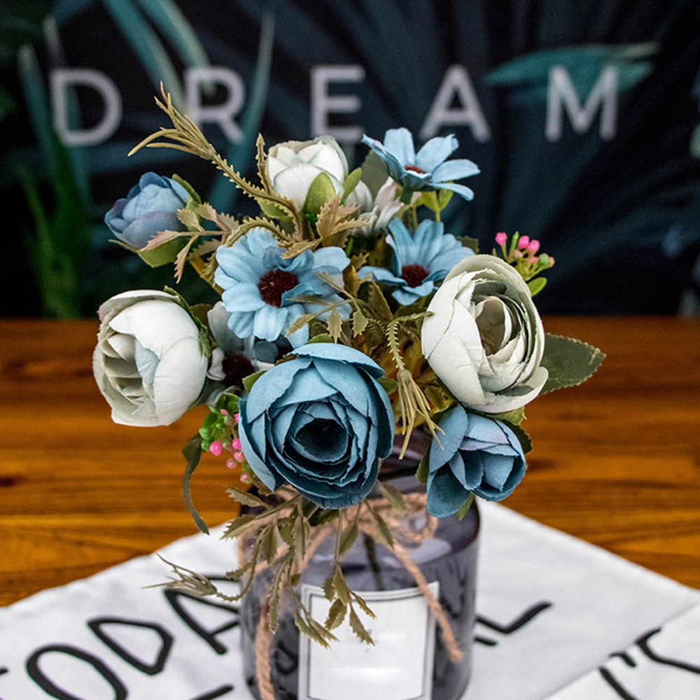 Bó hoa nhân tạo thủ công xinh xắn dùng để trang trí