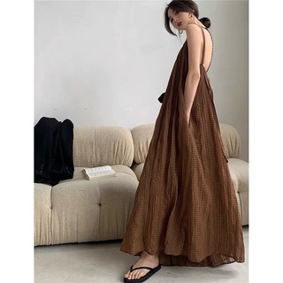 Đầm maxi hai dây hở lưng