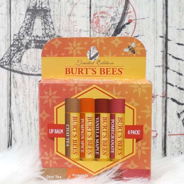 Son dưỡng môi từ Thiên Nhiên Burt’s Bees LIMITED EDITION - 100% NATURAL ORIGIN