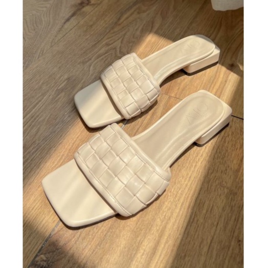 OLV - Dép Creamy Basket Weave Sandals