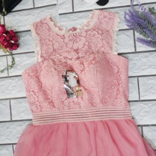 Đầm ren tầng xấp ly