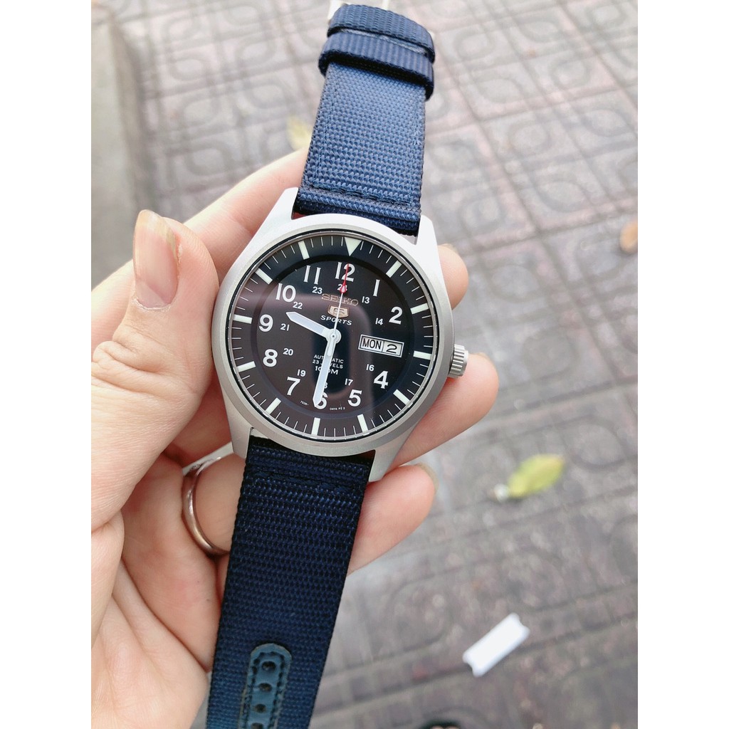 Đồng hồ nam seiko sport 5 snzg11k1 xanh navy , dây nato, size 42mm