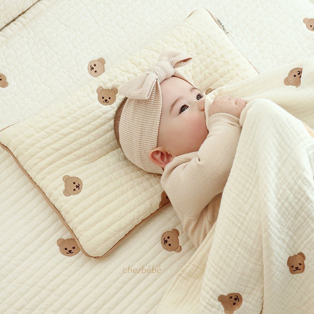 ĐỒ PHÒNG NGỦ CHĂN XÔ CHĂN LÔNG TUYẾT GỐI MỎNG GỐI ÔM QUILTING THÊU CHEZBEBE HÀN QUỐC