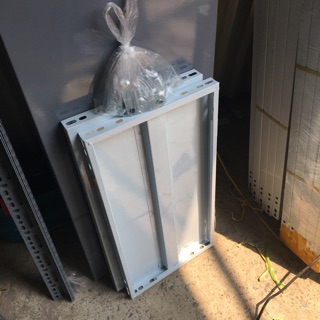 Kệ sắt v lỗ mâm 40x80 và thanh giằng