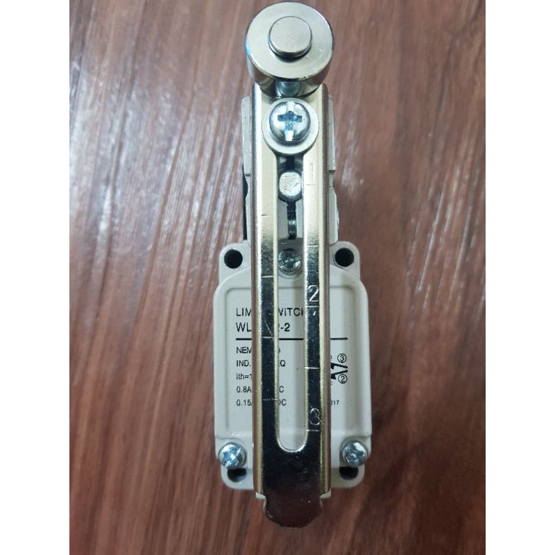 Công tắc hành trình WCLA12-2