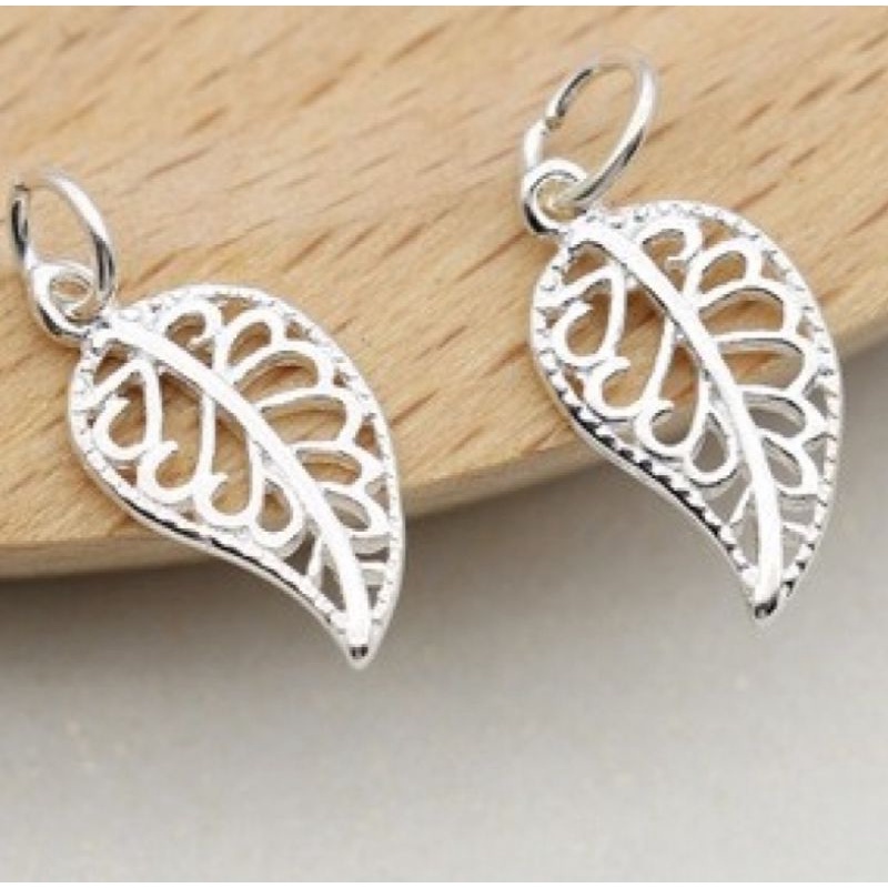 2 charm lá bạc 925 vip vĩnh viễn bảo hành