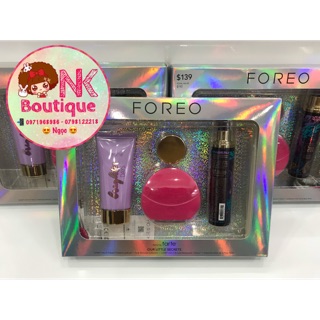 Set dưỡng da Tarte kèm máy rửa mặt FOREO LUNA MINI2