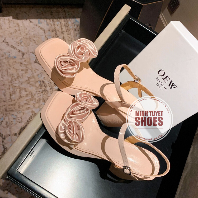 giày sandal cao gót 9cm đi tiệc minhtuyetshoes đế vuông mũi đúp quai ngang hoa lụa xinh xắn mẫu mới 2023