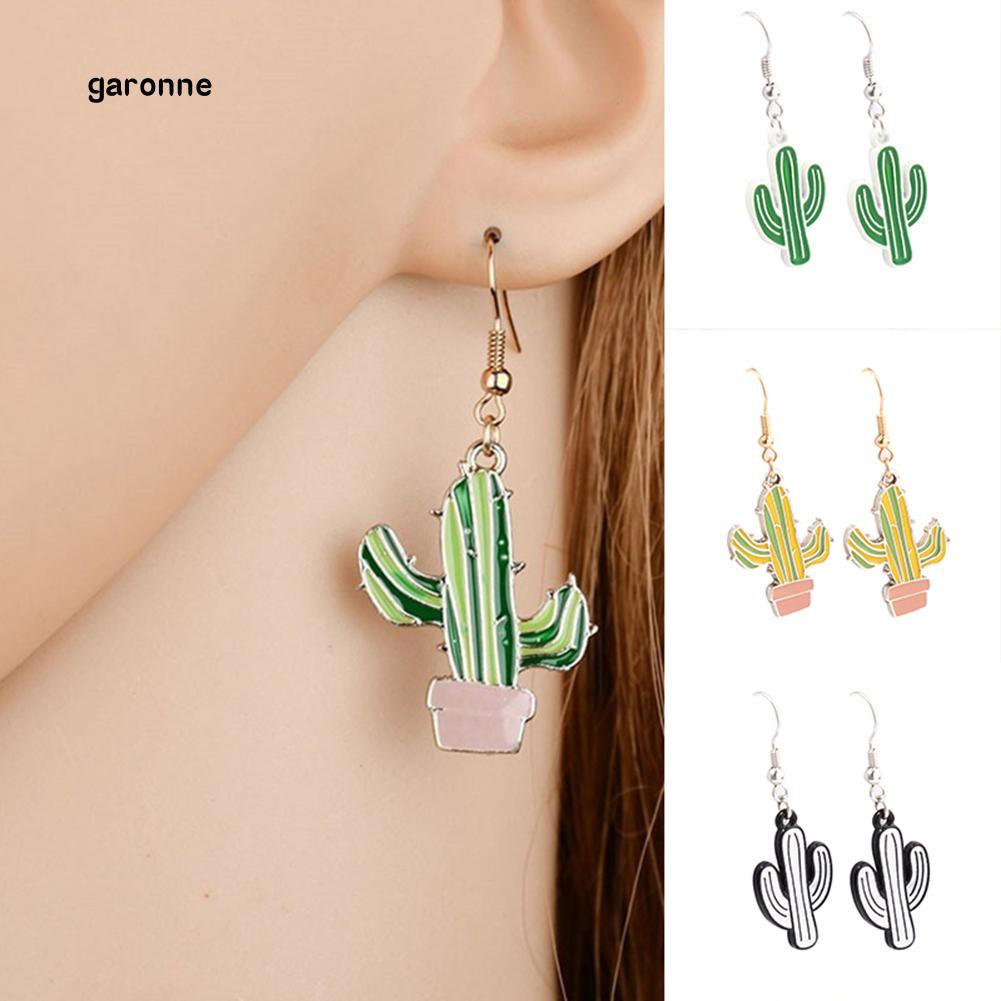 Khuyên Tai Hình Cây Xương Rồng Đáng Yêu