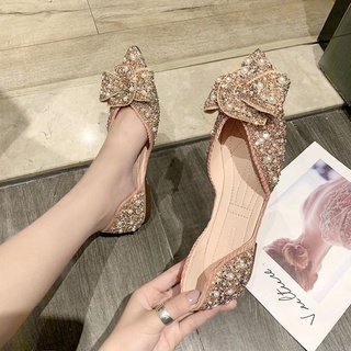 Bệt đá den nơ