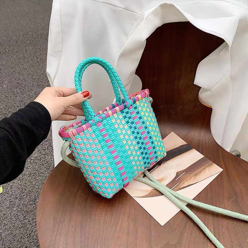 Túi Cói Đan Lát Chất Liệu PVC Bền Bỉ