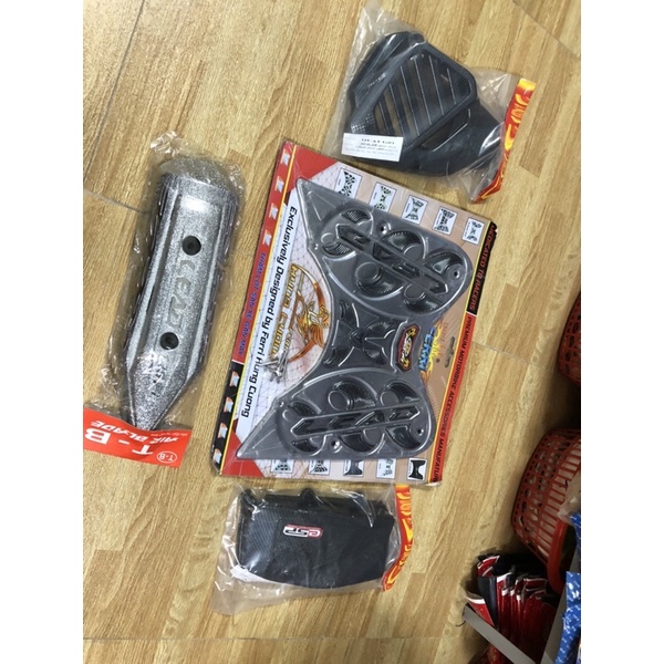 Giá trọn bộ 4 món ốp đủ xe LEAD 2013->2015 bao gồm có Sàn chân +Ốp pô +Ốp quạt gió +Ốp bầu gió (pô e ) cao cấp giá rẻ