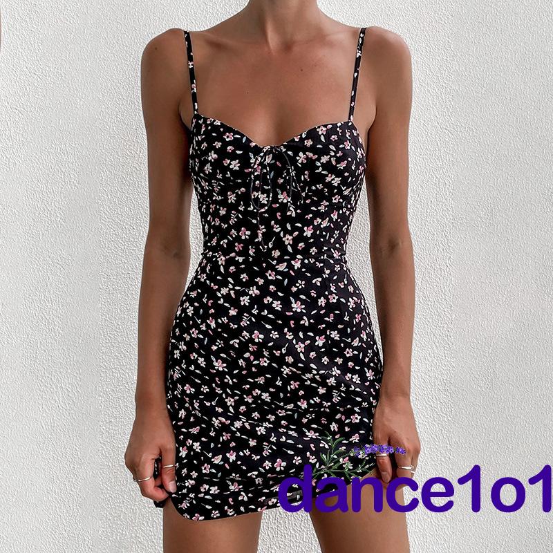 Đầm hoa không tay hở lưng phong cách quyến rũ gợi cảm