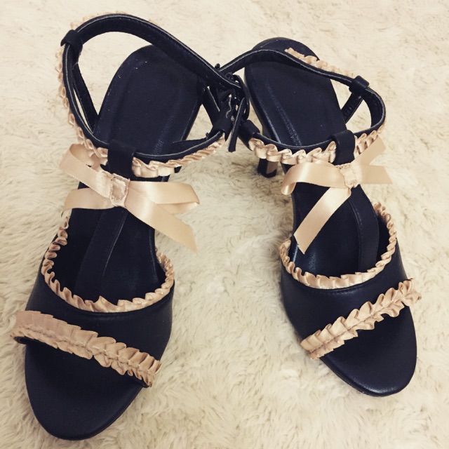 Freeship 99k TQ_Thanh lí sandal cao gót tiểu thư size 34 new