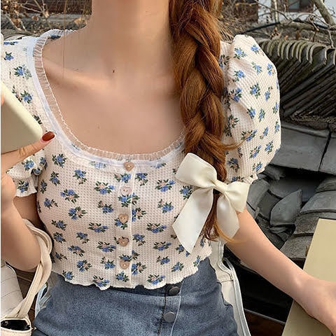 Áo Croptop Hoa Nhí Tay Bo Phong Cách Trẻ Trung Cá Tính