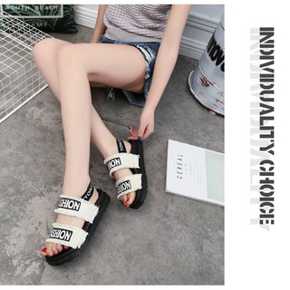 Dép sandal nữ quai ngang B018